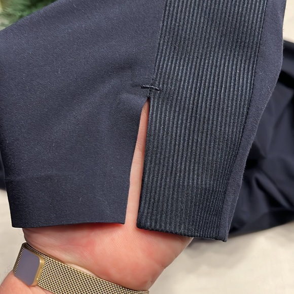 Athleta Navy Brooklyn Ankle Pant Sz 6 - Picture 5 of 5